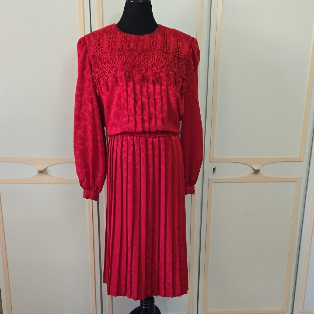Vintage Red Blouson Dress by In The Mood~ Satin, Pleated, Lace Bib, Lng Slv~ 18